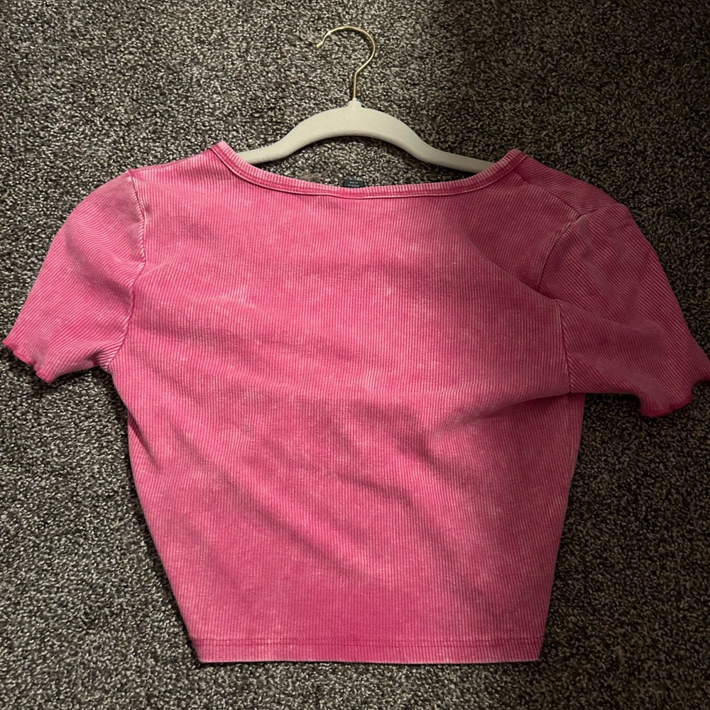 wild fable knot shirt cropped